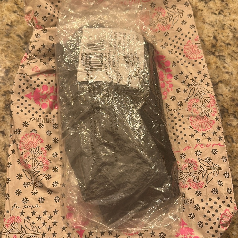 Free People Crop Top - Picture 12 of 12